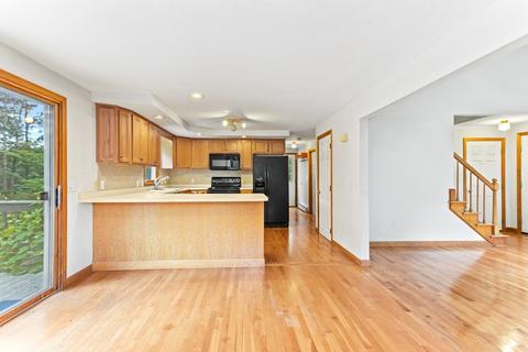 155 James Cir, Mashpee, MA 02649 photo 8