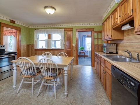 46 Park Ave, Webster, MA 01570 photo 10