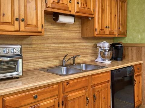 46 Park Ave, Webster, MA 01570 photo 11