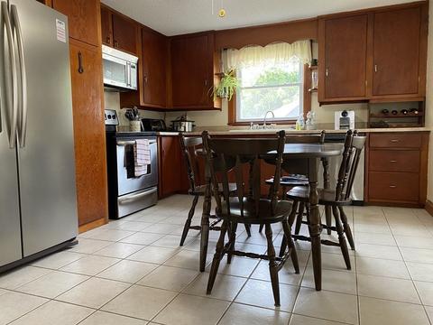 34 Quebec St, Springfield, MA 01151 photo 5