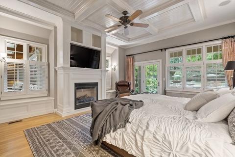 264 Edgewater Dr, Needham, MA 02492 photo 15