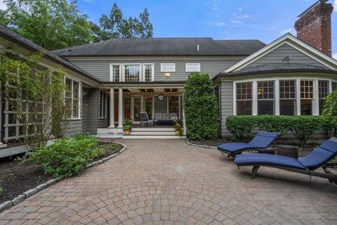 264 Edgewater Dr, Needham, MA 02492 photo 33