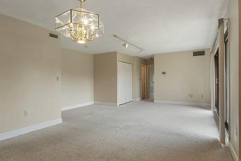 2 Ledgewood Way #24, Peabody, MA 01960 photo 7
