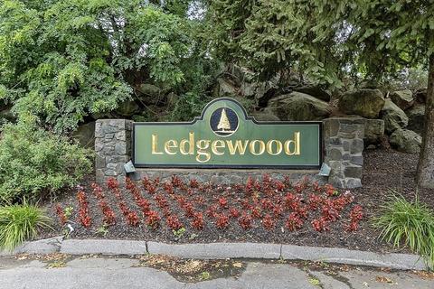 2 Ledgewood Way #24, Peabody, MA 01960 photo 1