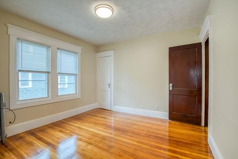 116 Malden St, Springfield, MA 01108 photo 14