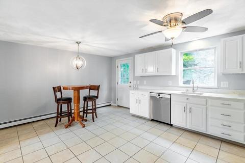 6 Wheeler St, Gloucester, MA 01930 photo 5