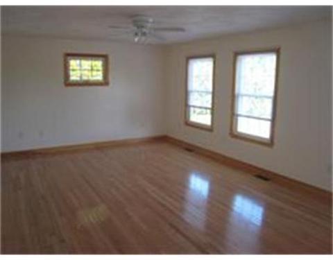 334 Granite St, Worcester, MA 01607 photo 4