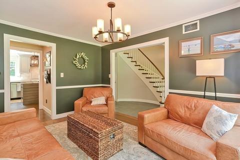 5 Maple Ln, Sutton, MA 01590 photo 8