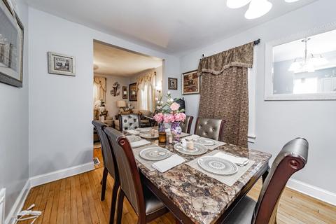 55 Edgemont St, Springfield, MA 01109 photo 11