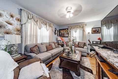 55 Edgemont St, Springfield, MA 01109 photo 6