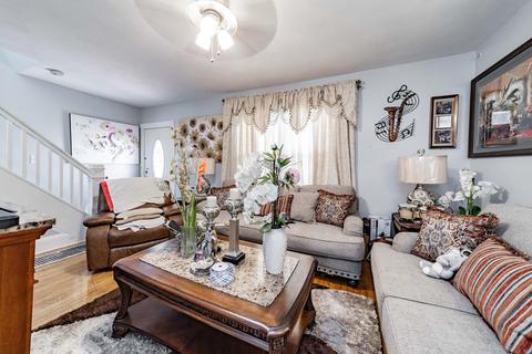 55 Edgemont St, Springfield, MA 01109 photo 7