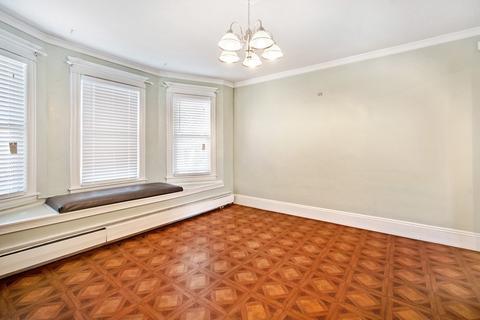 10 Pemaquid St, Springfield, MA 01151 photo 8