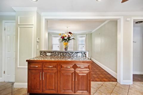 10 Pemaquid St, Springfield, MA 01151 photo 12