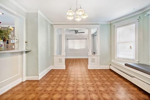 10 Pemaquid St, Springfield, MA 01151 photo 9