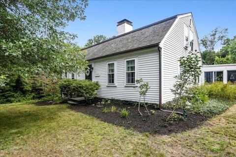 563 Spring St, Marshfield, MA 02050 photo 2