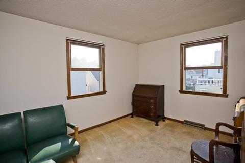 84 Marion St, Chicopee, MA 01013 photo 14