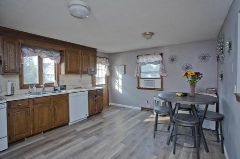 84 Marion St, Chicopee, MA 01013 photo 27
