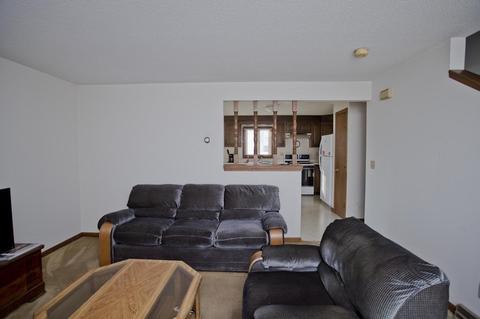 84 Marion St, Chicopee, MA 01013 photo 9