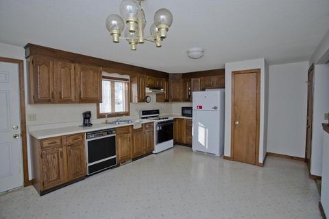 84 Marion St, Chicopee, MA 01013 photo 20