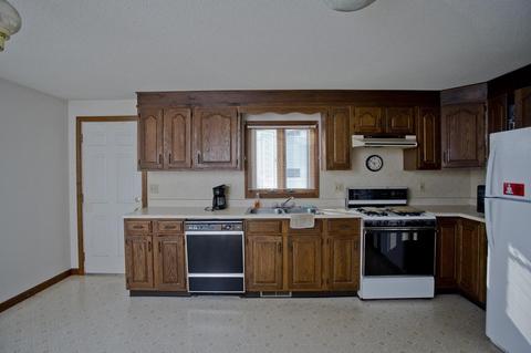 84 Marion St, Chicopee, MA 01013 photo 23