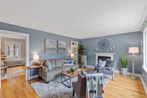 12 Maple St, Maynard, MA 01754 photo 4