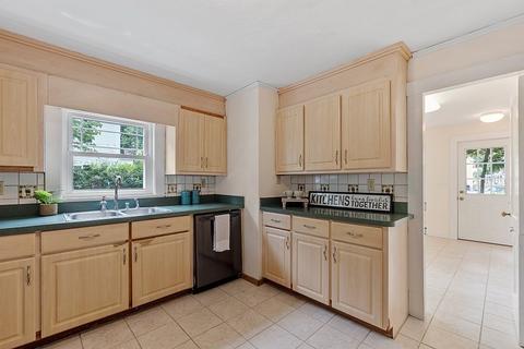 12 Maple St, Maynard, MA 01754 photo 14