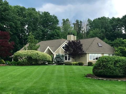3 Spickett Valley Dr, Atkinson, NH 03811 photo 2