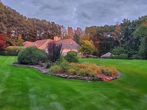 3 Spickett Valley Dr, Atkinson, NH 03811 photo 4