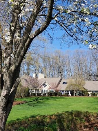 3 Spickett Valley Dr, Atkinson, NH 03811 photo 3