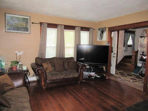 160 Euclid Ave, Springfield, MA 01108 photo 5