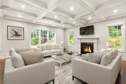 68 Rolling Ln, Weston, MA 02493 photo 2