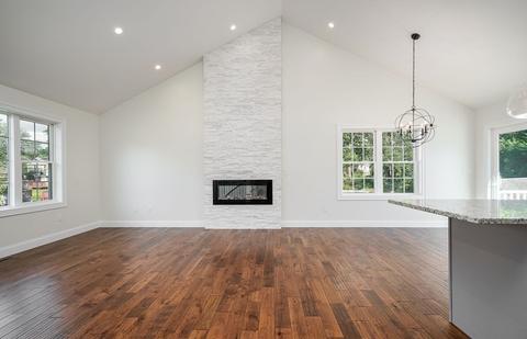 79 Rolf Ave, Chicopee, MA 01020 photo 5