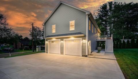 79 Rolf Ave, Chicopee, MA 01020 photo 34