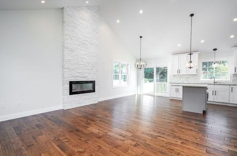 79 Rolf Ave, Chicopee, MA 01020 photo 6
