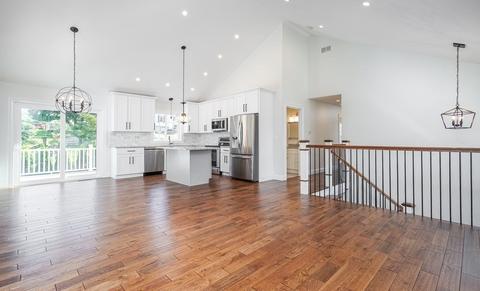 79 Rolf Ave, Chicopee, MA 01020 photo 4