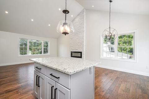 79 Rolf Ave, Chicopee, MA 01020 photo 11