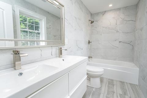 79 Rolf Ave, Chicopee, MA 01020 photo 14