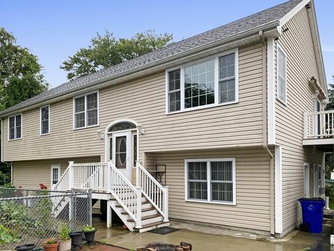 38 Carter St, Fall River, MA 02721 photo 2