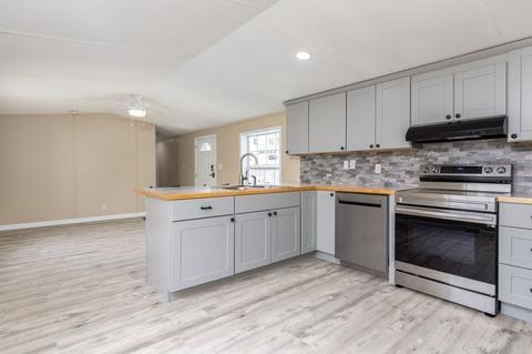 52 Cable Ave, Salisbury, MA 01952 photo 5