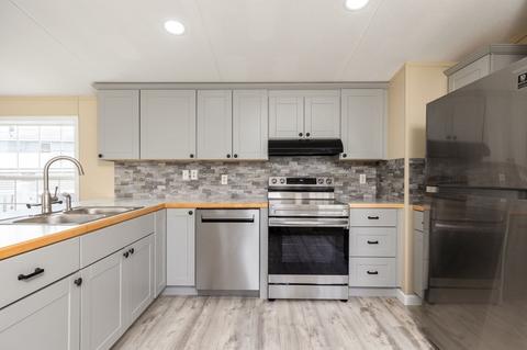 52 Cable Ave, Salisbury, MA 01952 photo 4