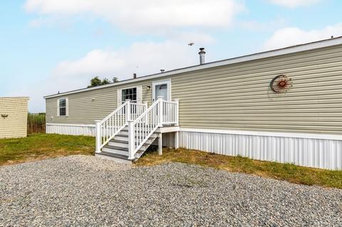 52 Cable Ave, Salisbury, MA 01952 photo 1