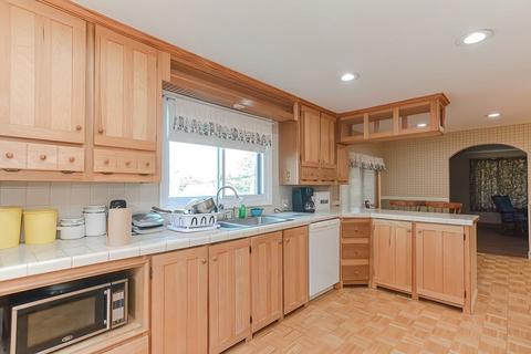 87 Upland, Webster, MA 01570 photo 2