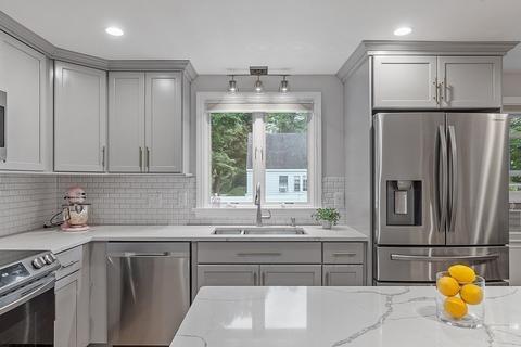 2 Walker St, Maynard, MA 01754 photo 9