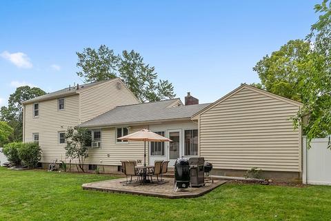 2 Walker St, Maynard, MA 01754 photo 2