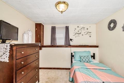 128 Tallyho Dr, Springfield, MA 01118 photo 30