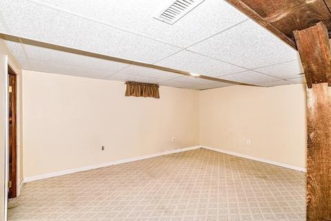 128 Tallyho Dr, Springfield, MA 01118 photo 27