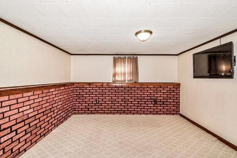 128 Tallyho Dr, Springfield, MA 01118 photo 23