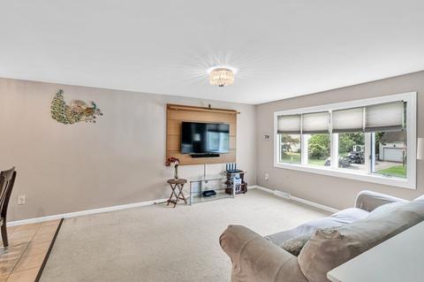 128 Tallyho Dr, Springfield, MA 01118 photo 14