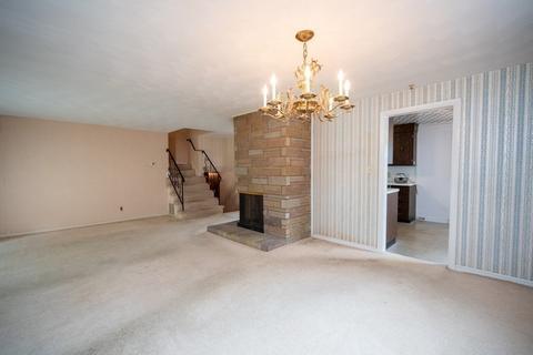 9 Royce Rd, Framingham, MA 01701 photo 12