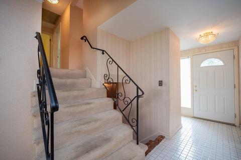 9 Royce Rd, Framingham, MA 01701 photo 41